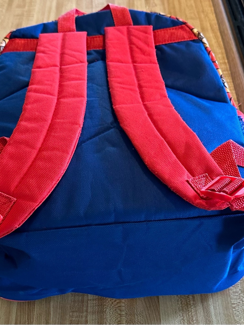 Super Mario Backpack - Picture 2 of 8